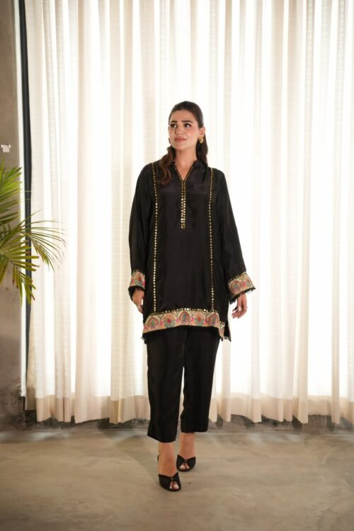 Bindi - Black